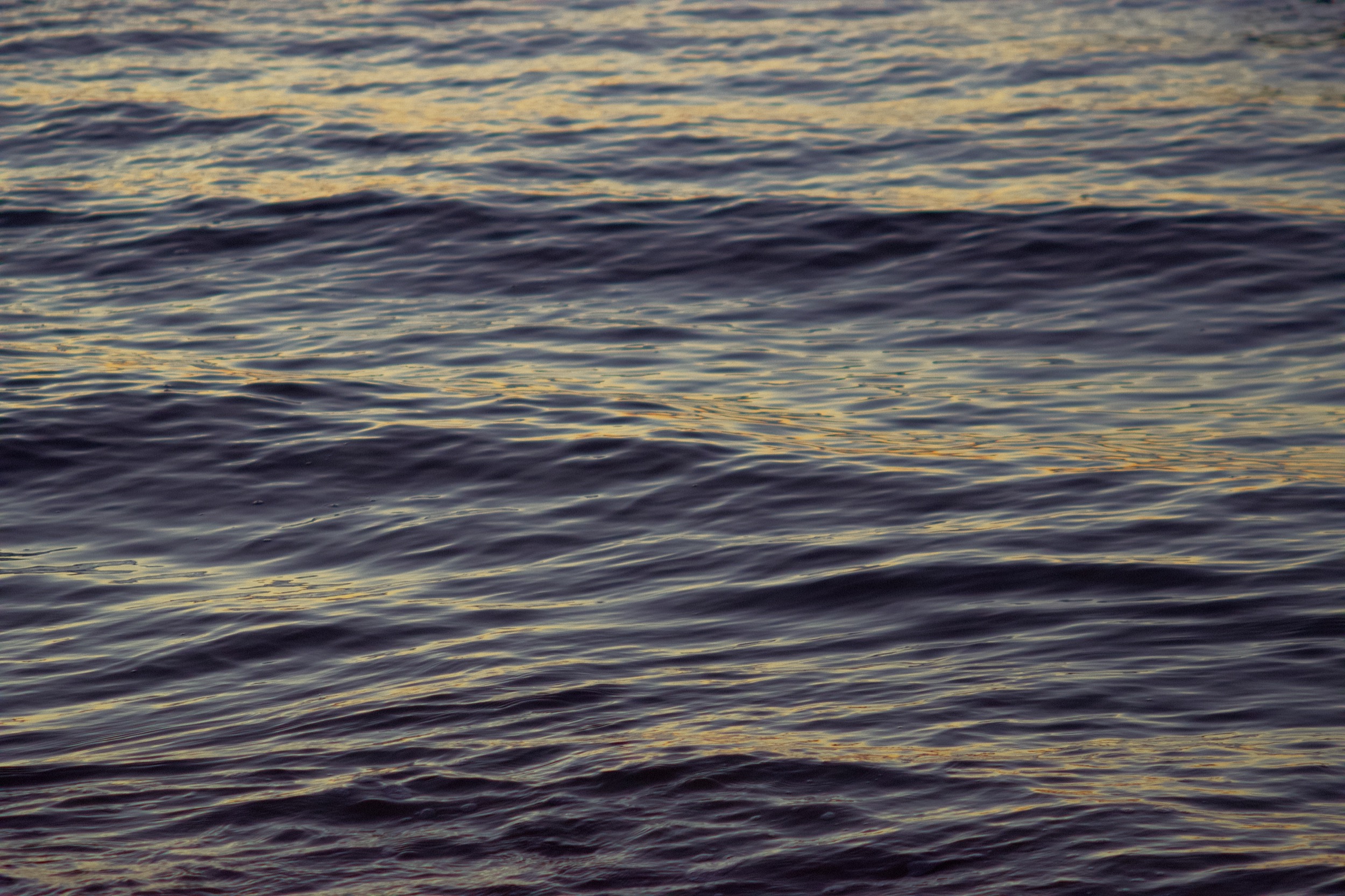 wavy texture in blue and yellow