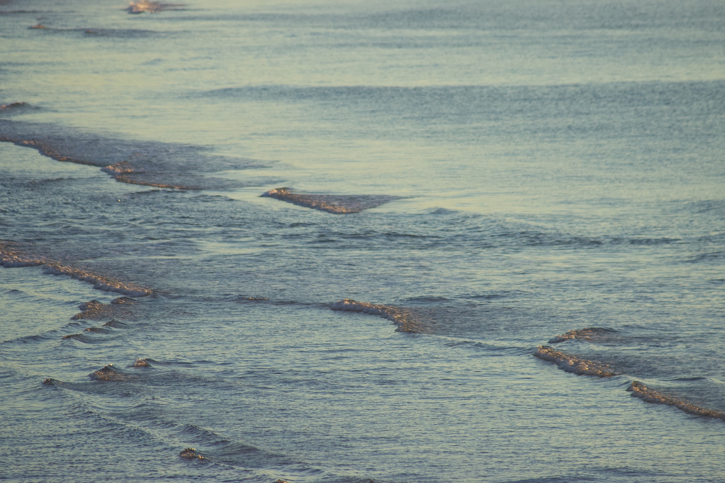 blue soft texture of the waves