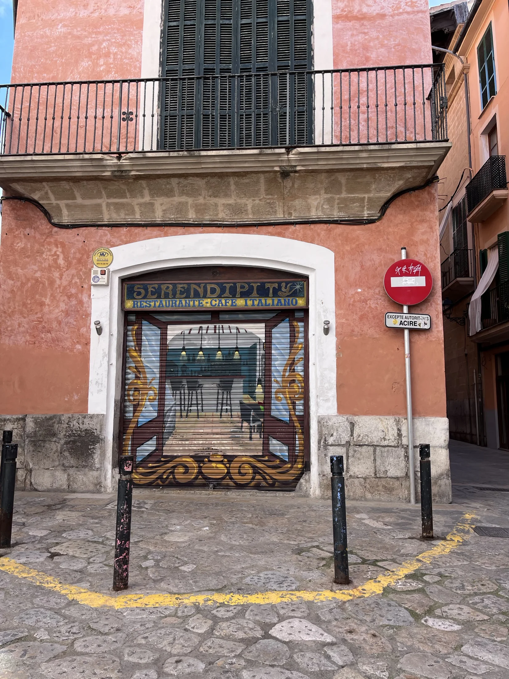 architecture detail in Mallorca